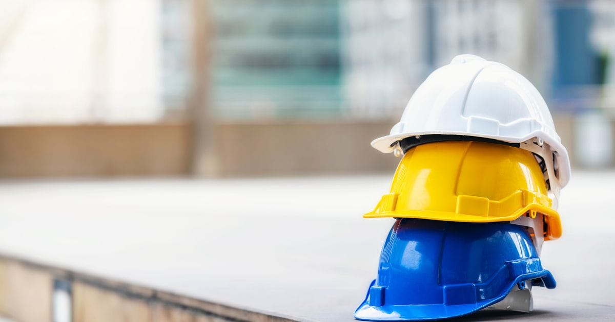 Outsourcing BHP. Dlaczego opłaci się Twojej firmie?