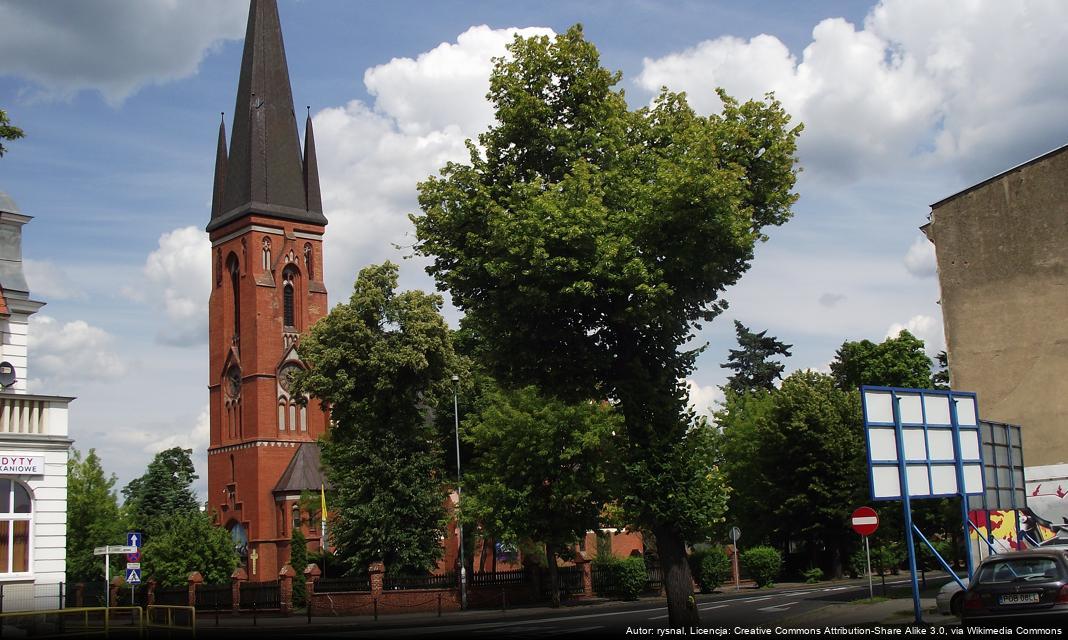 Naprawa studzienki kanalizacyjnej na ul. Piłsudskiego zakończona